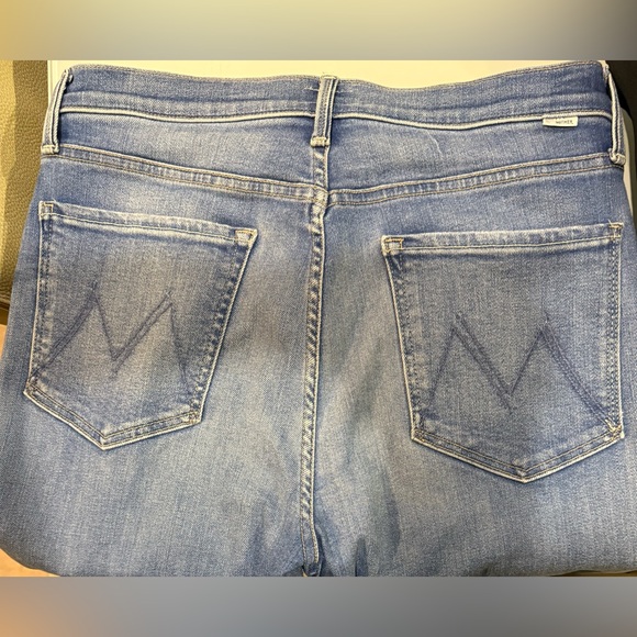 MOTHER Women's Straight Leg Blue Jeans - Tomcat Ankle Jean in Layover. Size: 32” - Picture 9 of 9